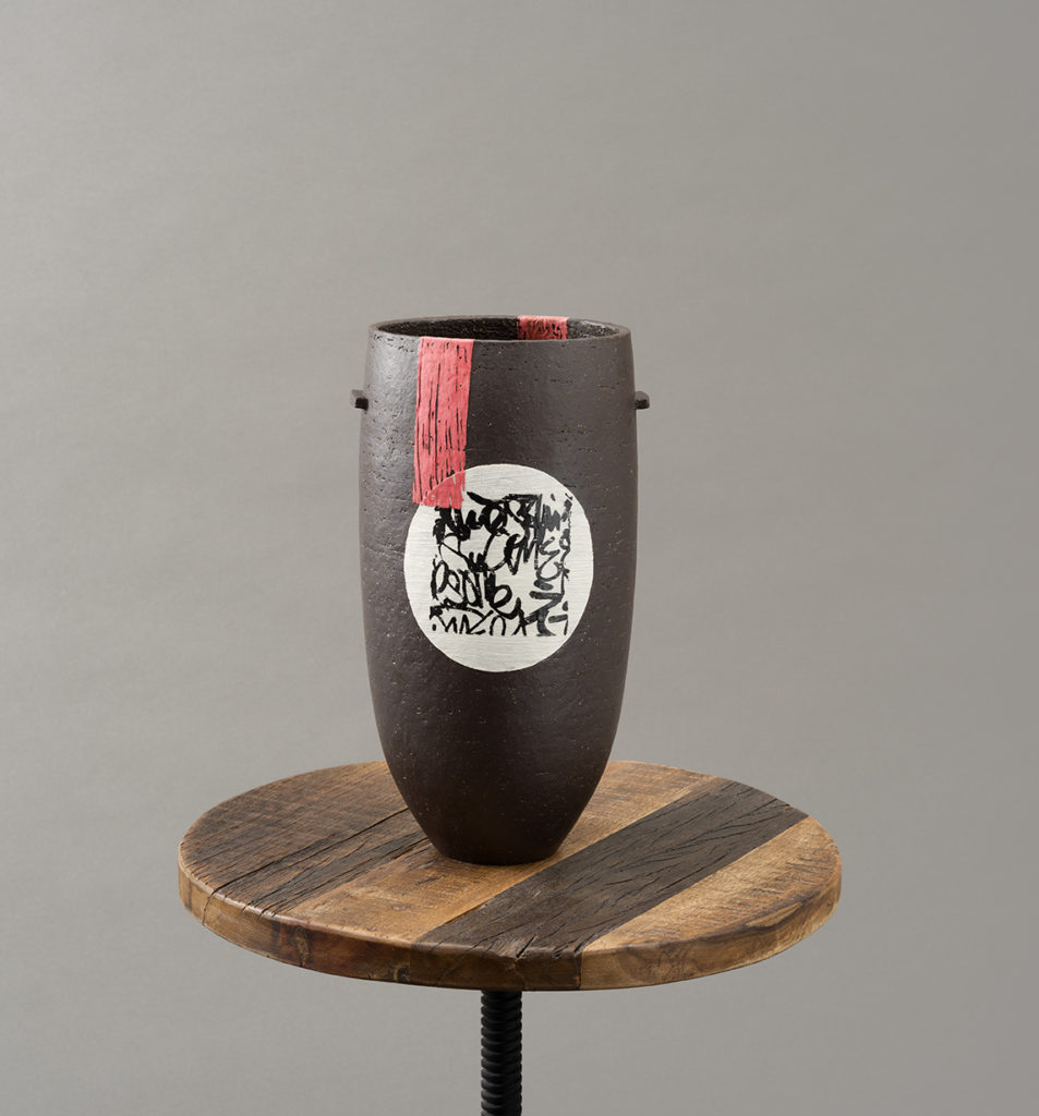 Ania Perkowska Ceramics Black contemporary vessel