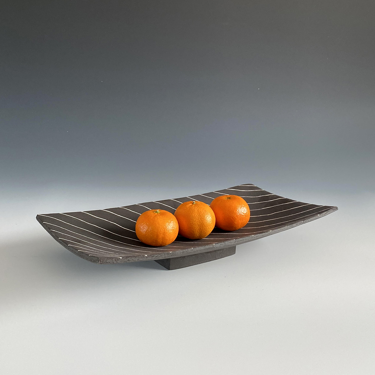 Black Minimalist Fruit Platter