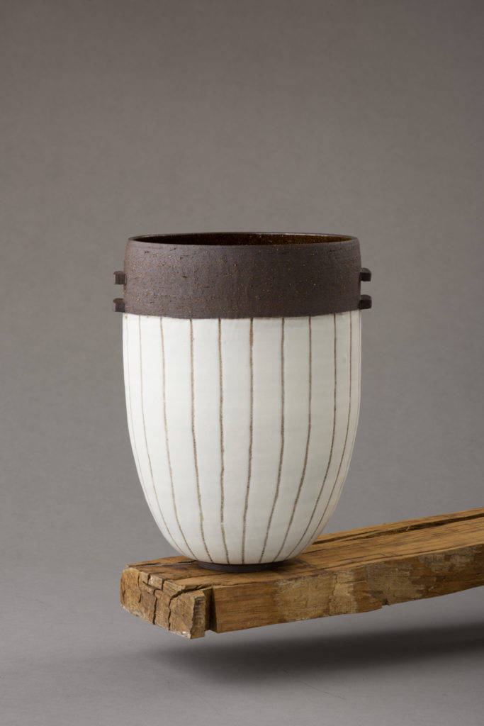 ania perkowska ceramics - Black stoneware and porcelain vessel