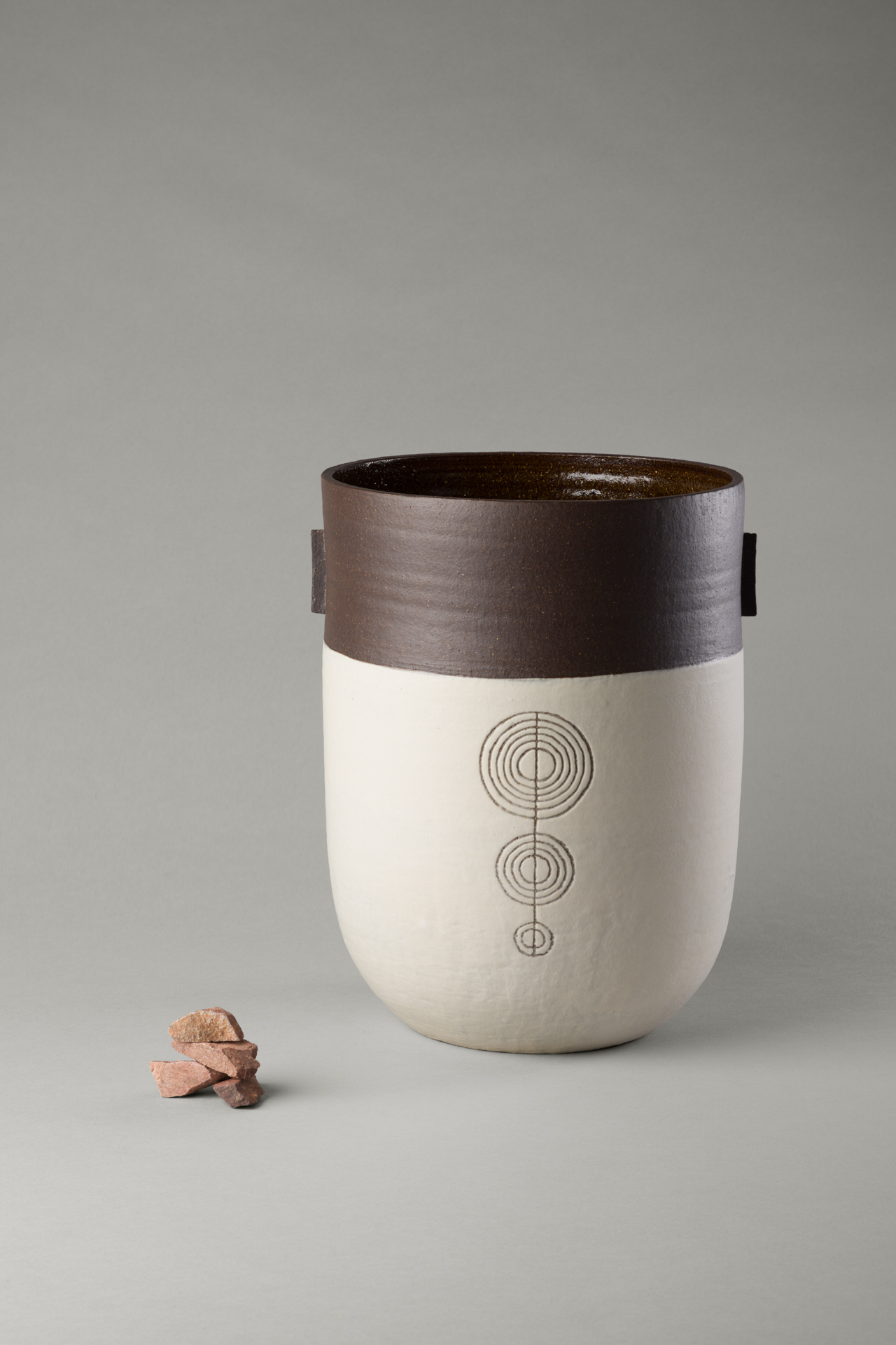 ania perkowska - large black vessel with circles