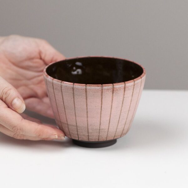 Black and red tea bowl